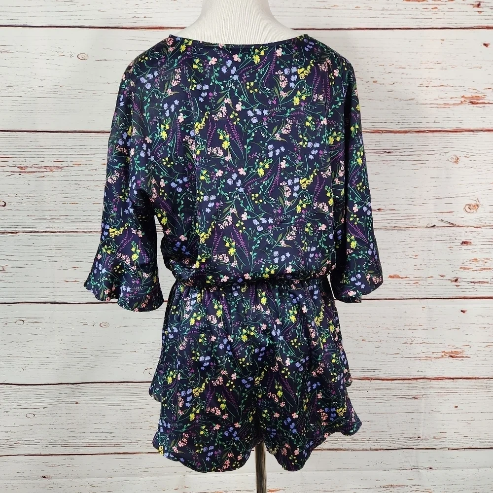 VICTORIA'S SECRET Floral V Neck Romper Pajamas Size Medium